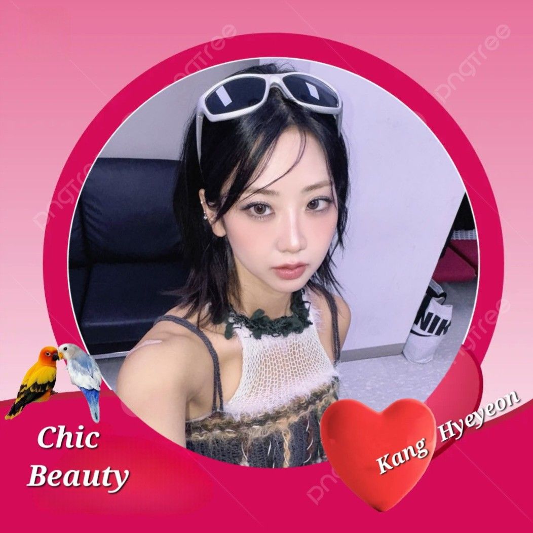 A moment captured by a fan of Kang Hyeyeon