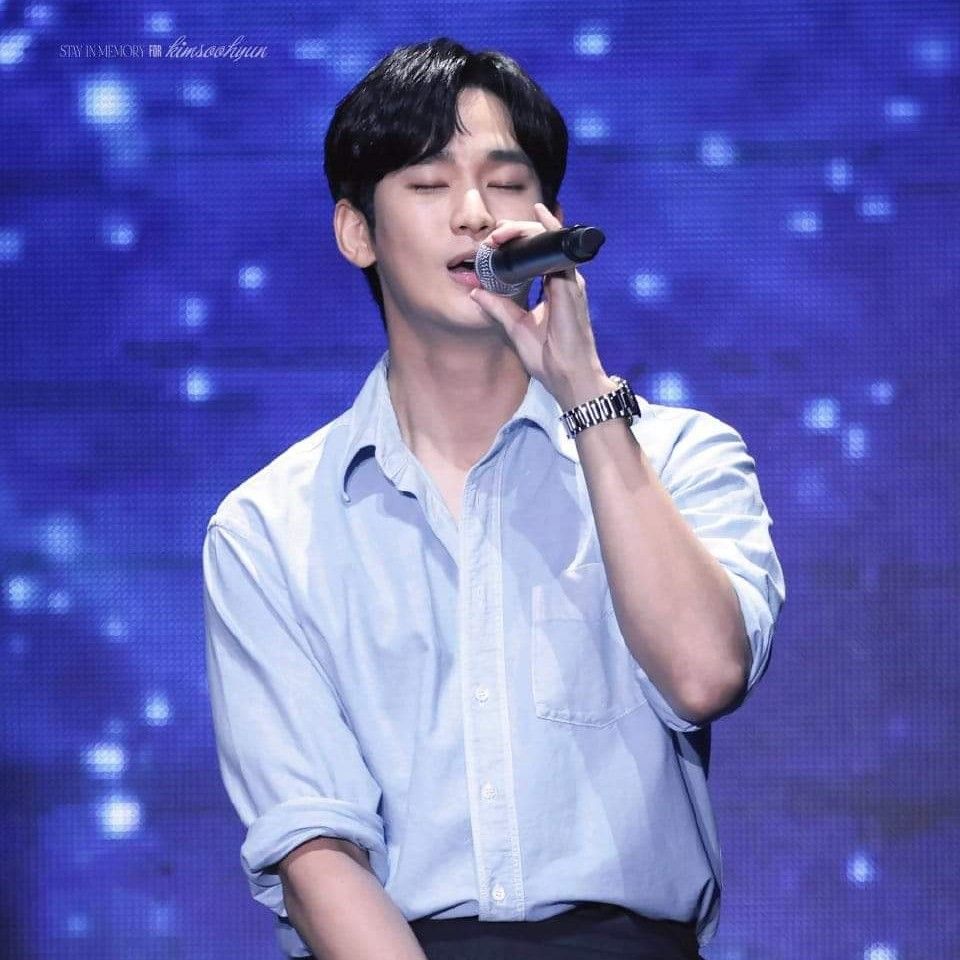 Behind-the-scenes cut of Kim Soohyun