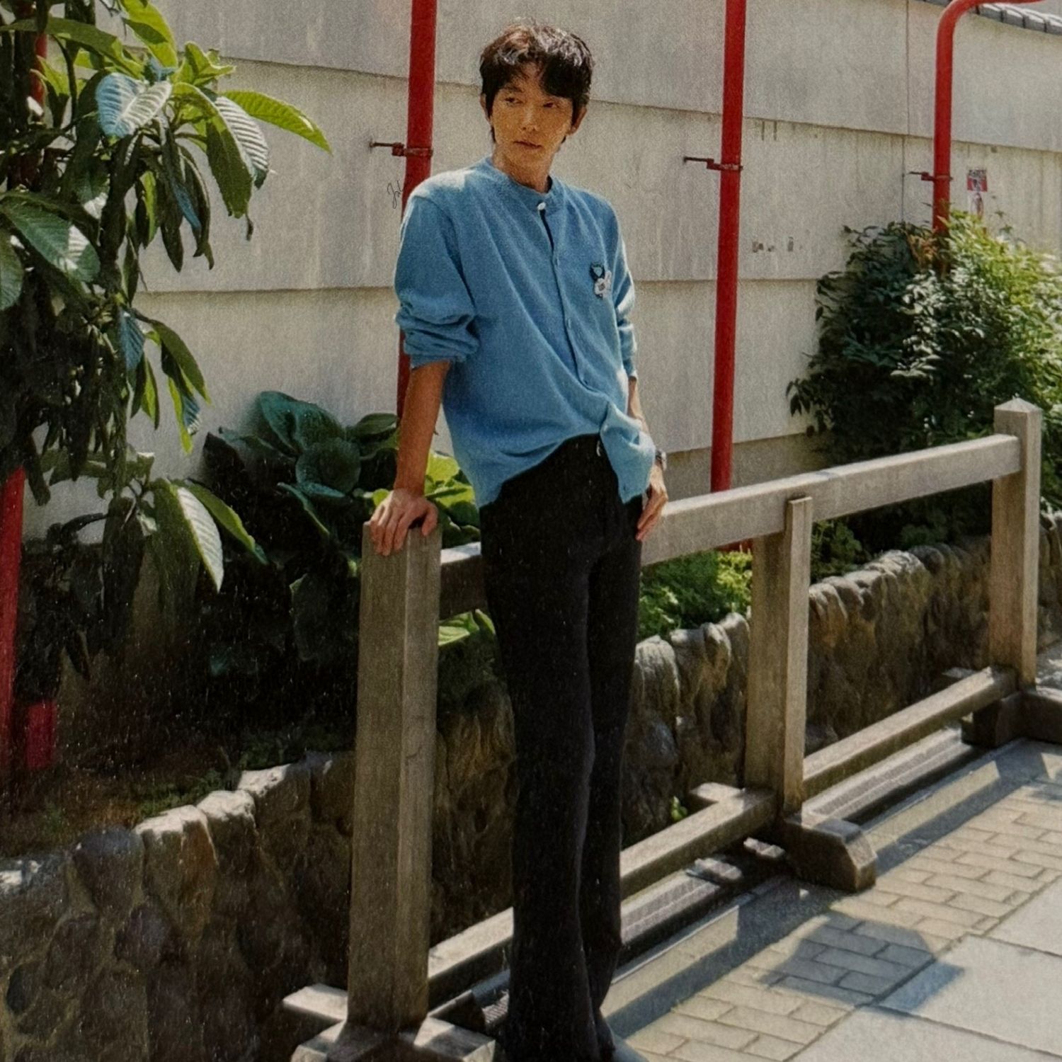 A moment captured by a fan of Lee Joongi