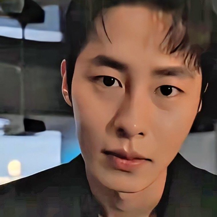 Behind-the-scenes cut of Lee Jaewook