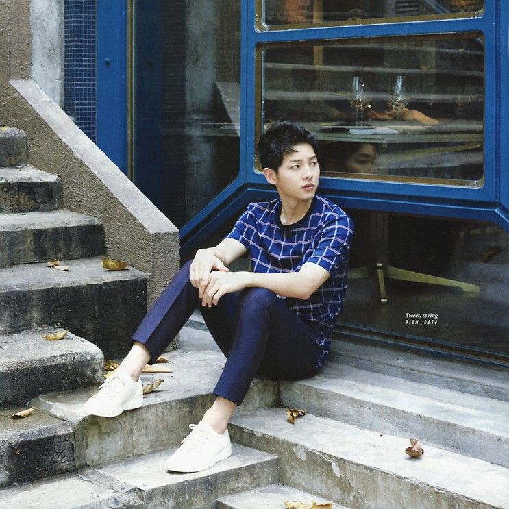 Latest photo of Song Joongki