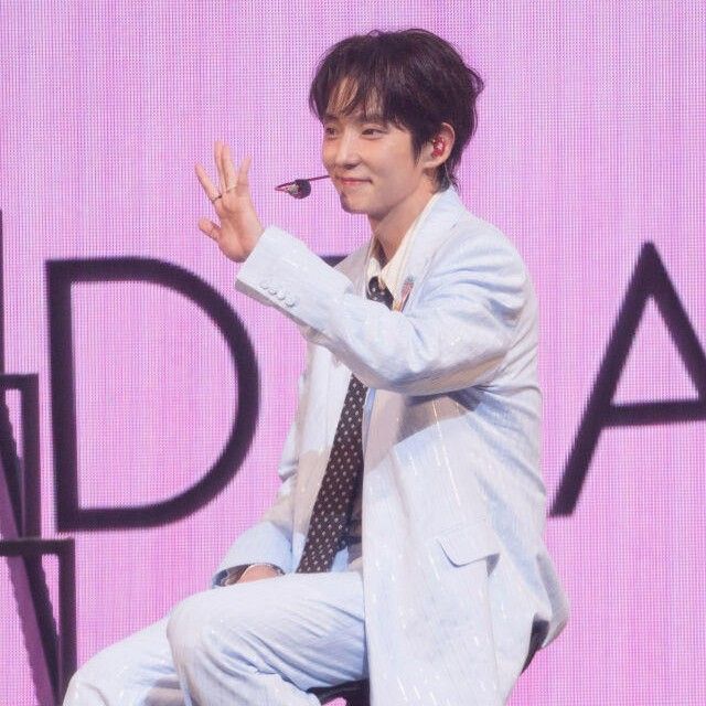 Latest photo of Lee Joongi