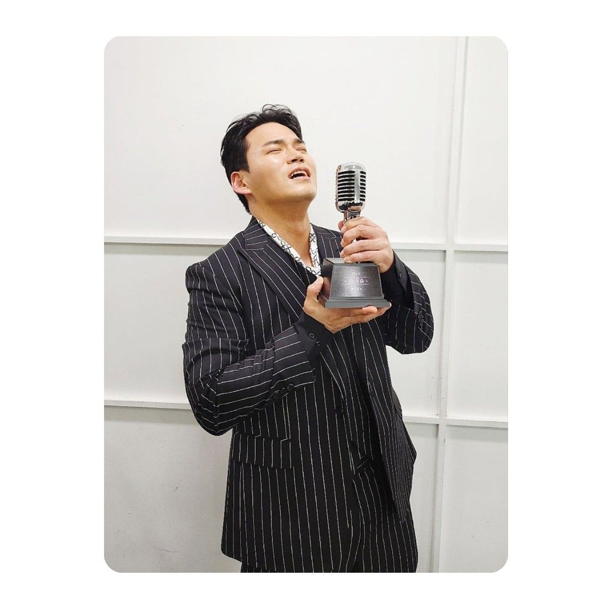 A moment captured by a fan of Lee Jung