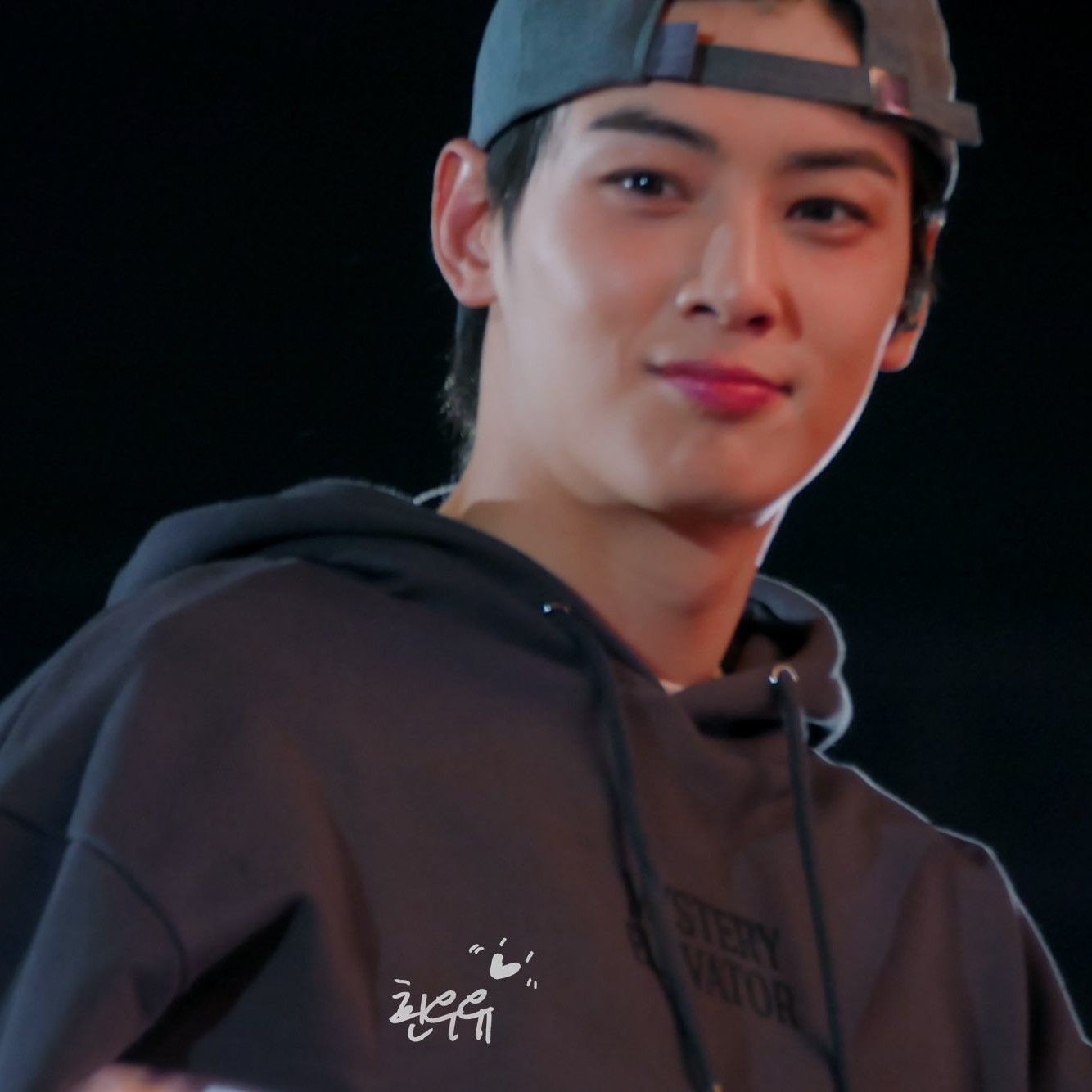 Latest photo of Cha Eunwoo