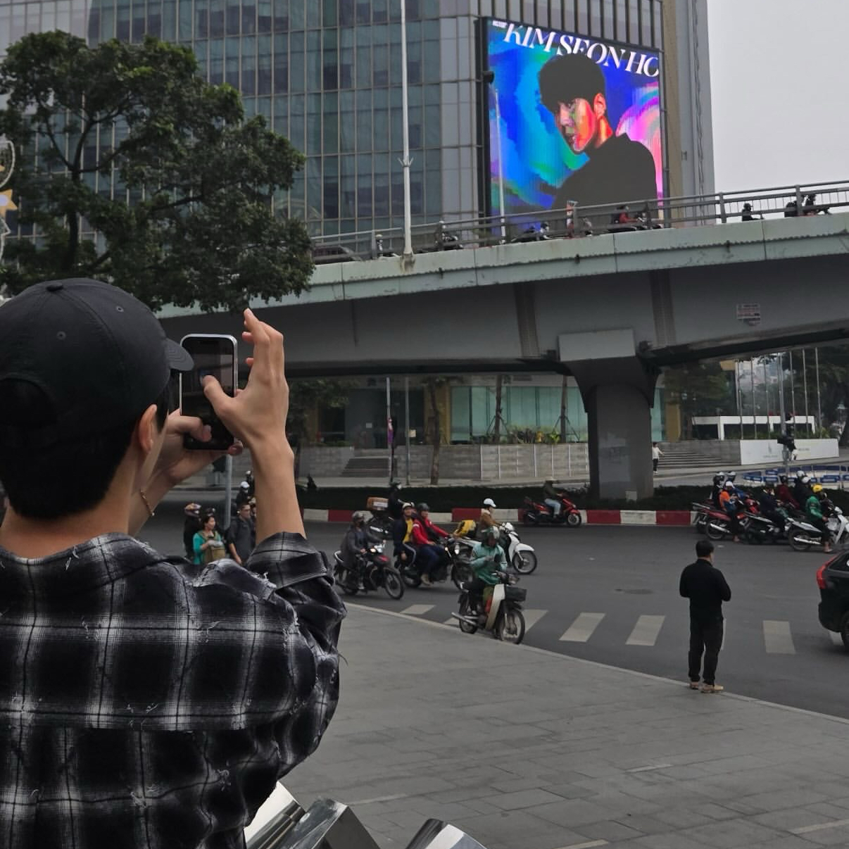 Recent activity shot of Kim Seonho