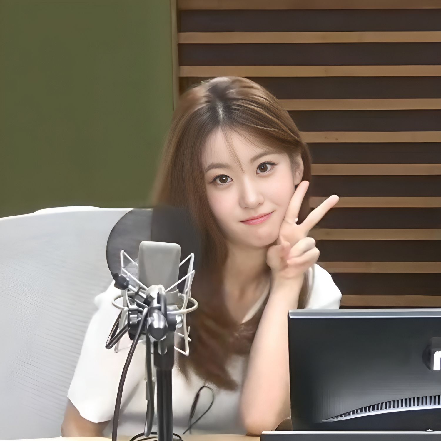 오유진의 비하인드 컷