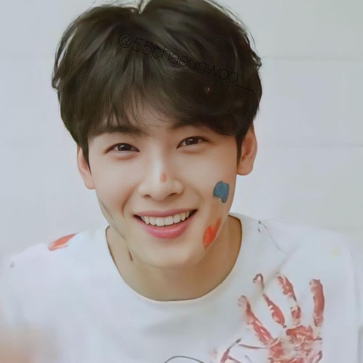Cuplikan di balik layar dari Cha Eunwoo