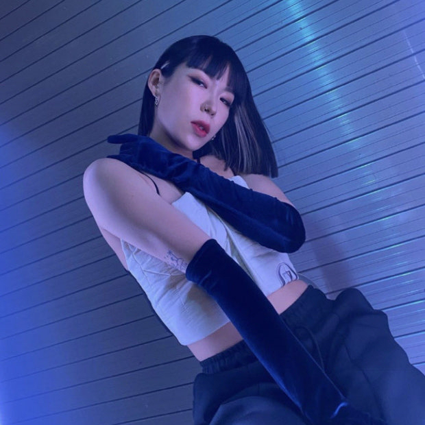 Behind-the-scenes cut of HyojinChoi