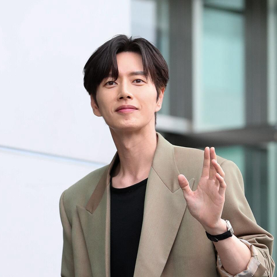Behind-the-scenes cut of Park Haejin