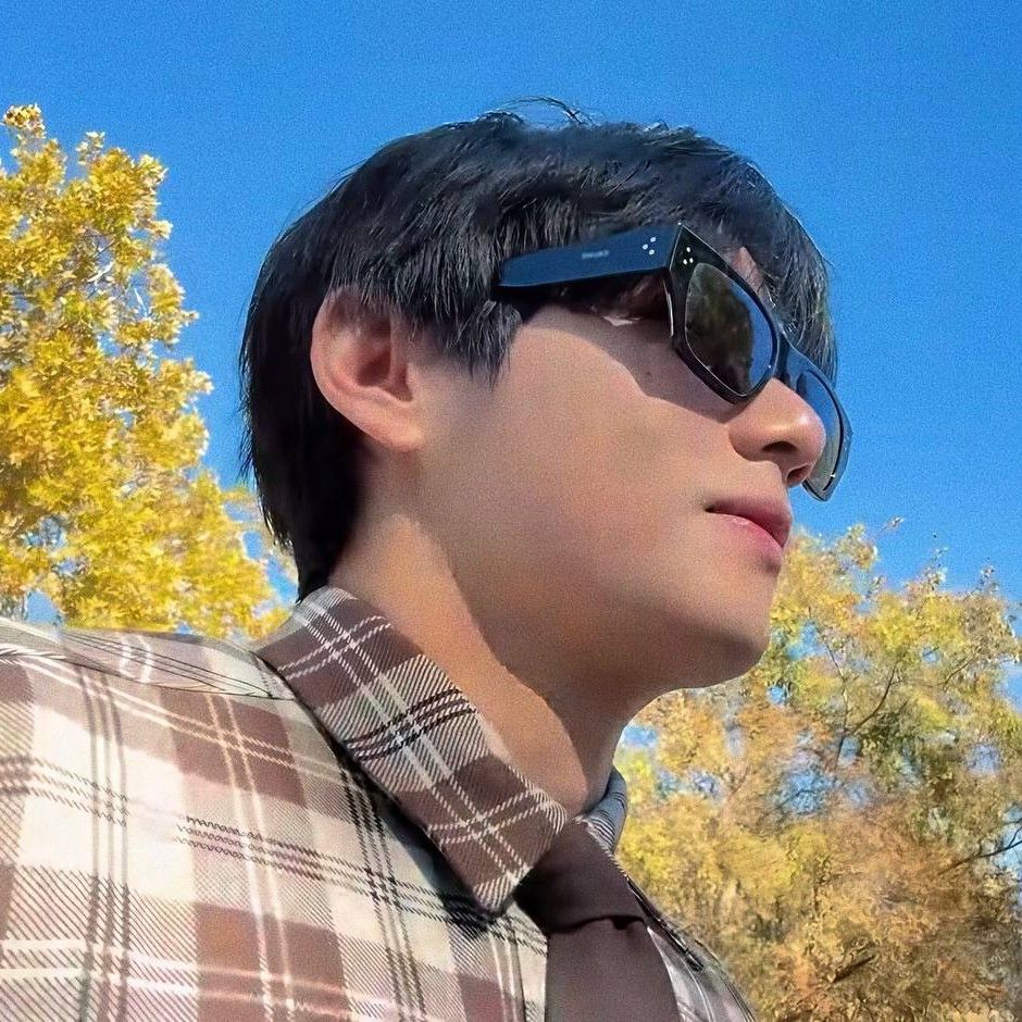 Feed komunitas selebriti terpopuler hari ini