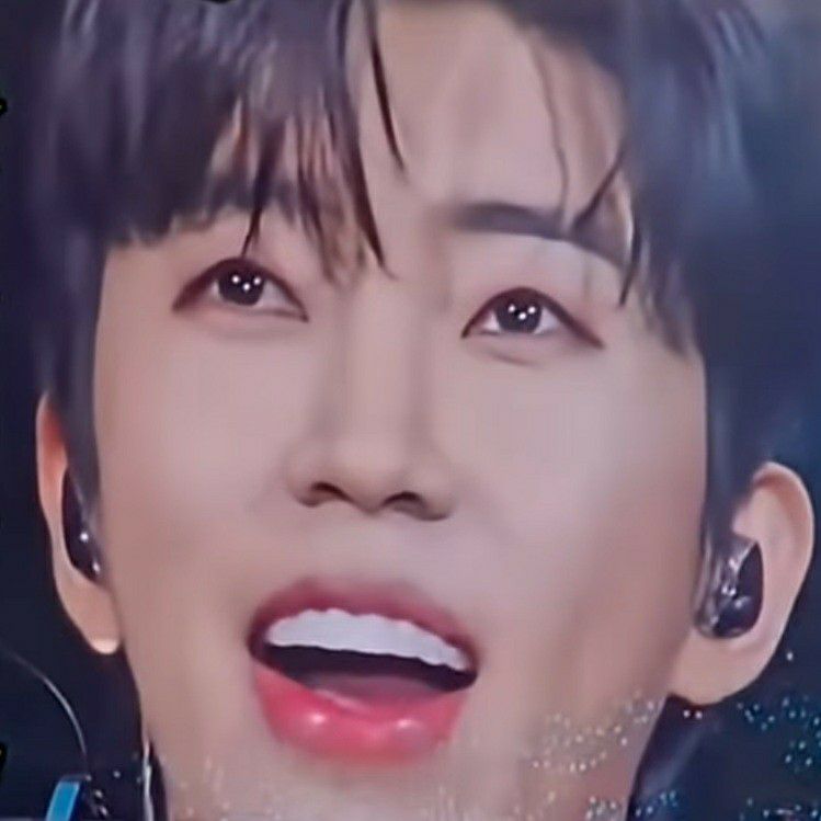 Latest photo of Lim Youngwoong