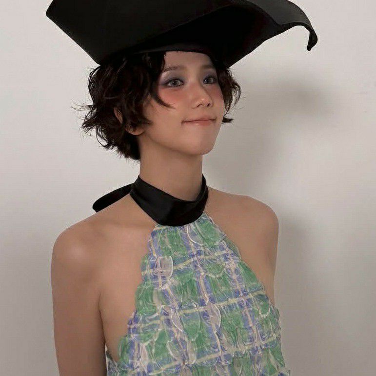 Recent activity shot of Jisoo (1995)