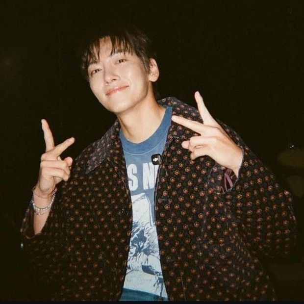 Behind-the-scenes cut of Ji Changwook