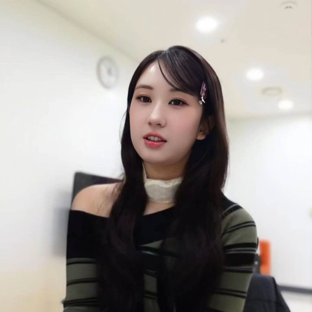 チョン・ユジンの最近の活動ショット