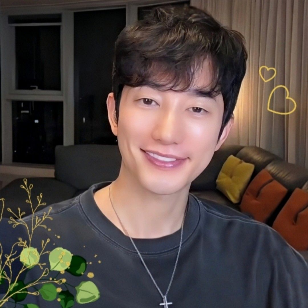 Behind-the-scenes cut of Park Sihoo