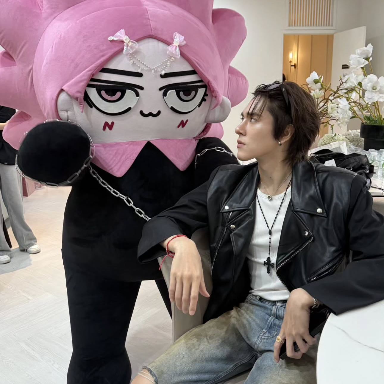 Behind-the-scenes cut of Nani Hirunkit Changkham