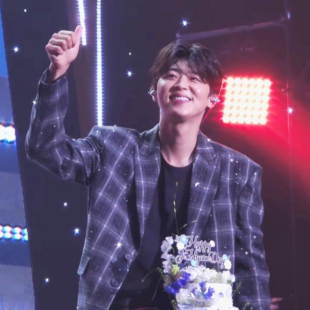 박지현 최근 활동샷