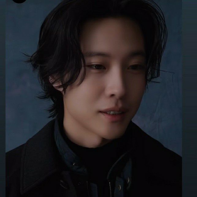 A moment captured by a fan of Lee Jongwon