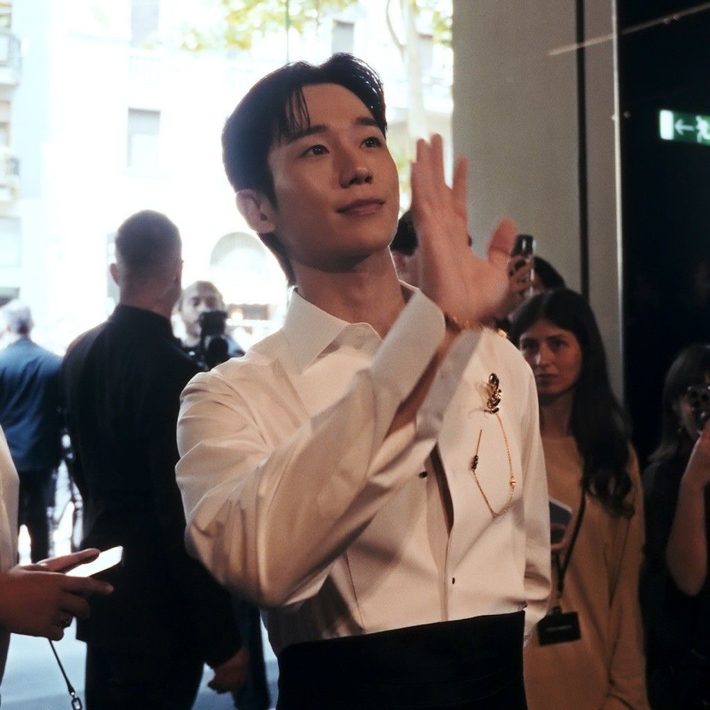 Latest photo of Jung Haein
