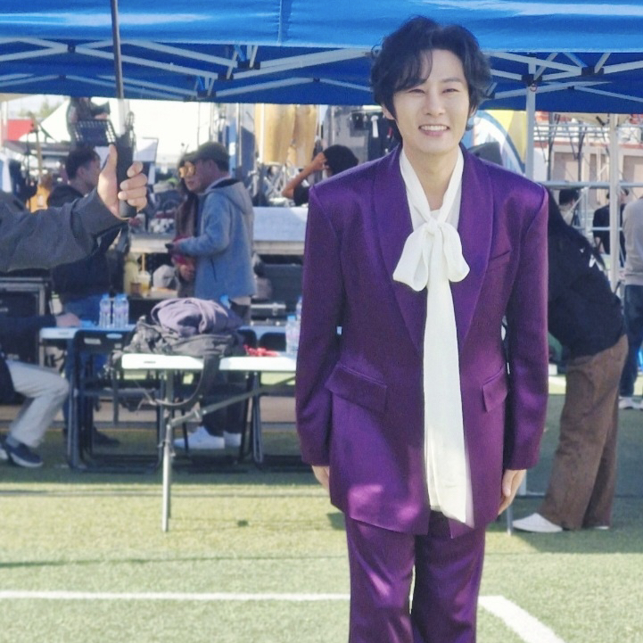 최애돌셀럽 커뮤니티 인기 폭발 포스트