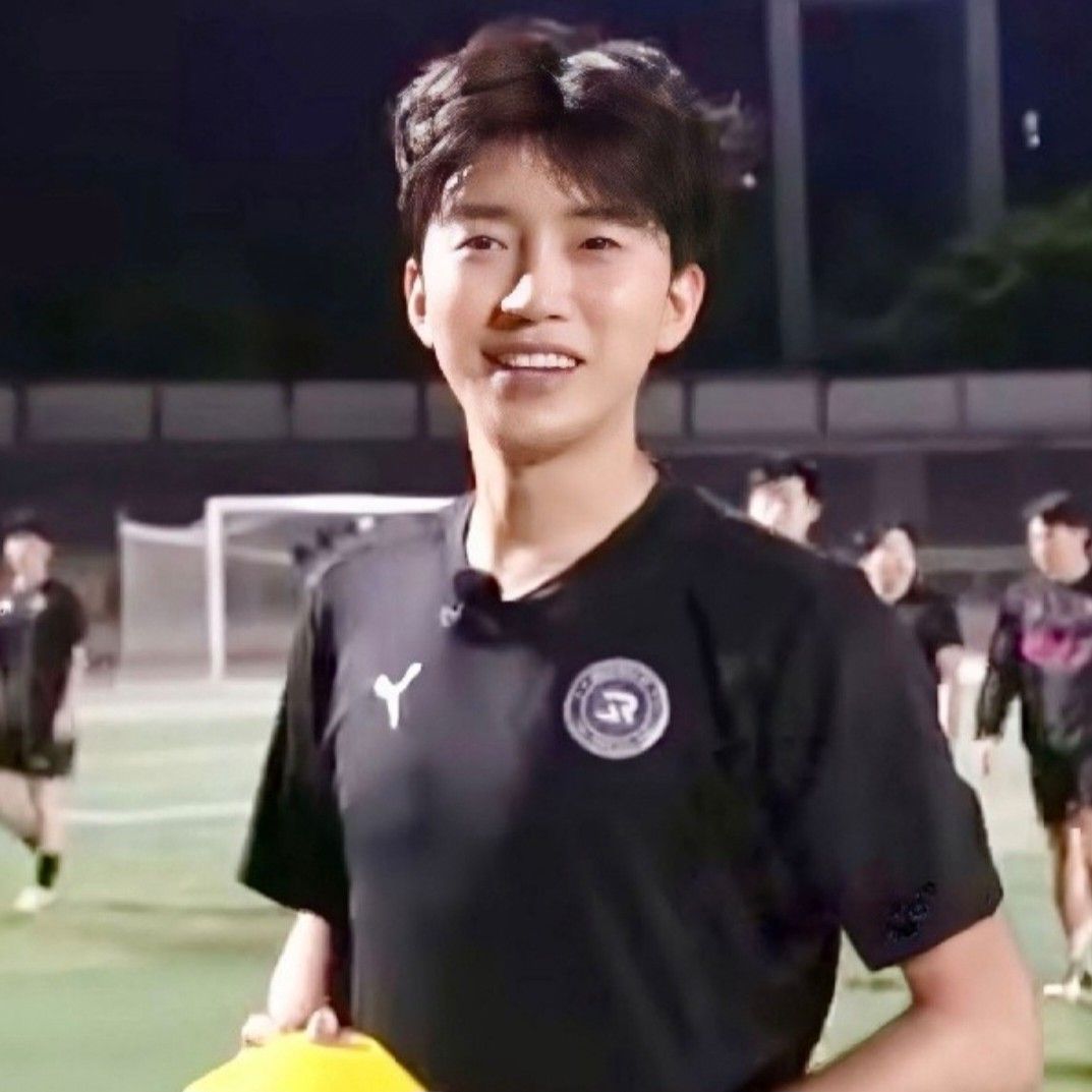 Recent activity shot of Lim Youngwoong