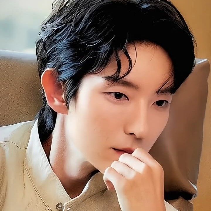 李準基的最新照片