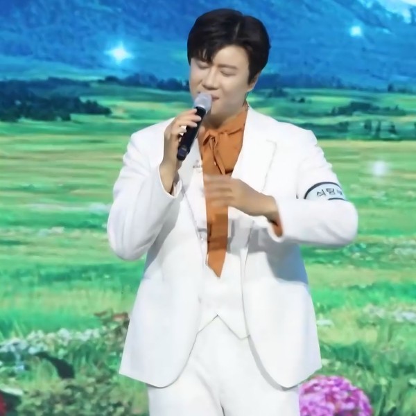 Representative photo of Jin Haesung showing their charm