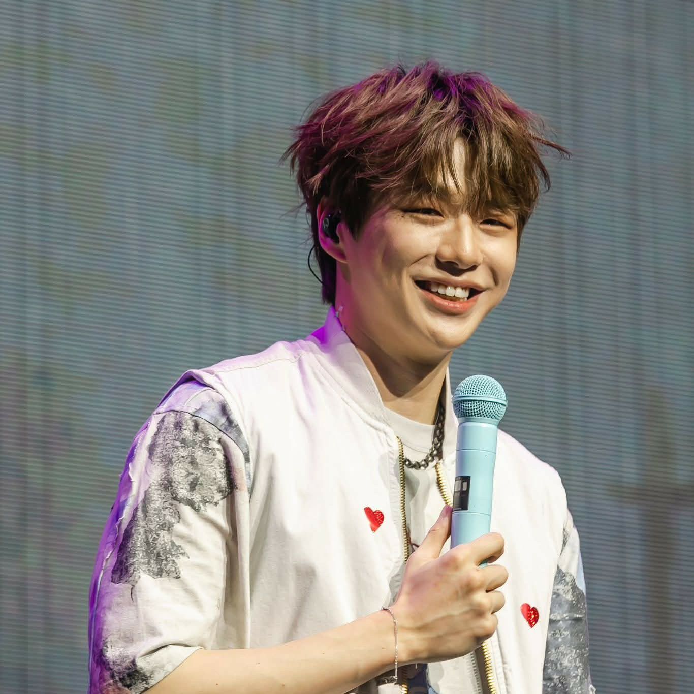 Behind-the-scenes cut of Secret Garden