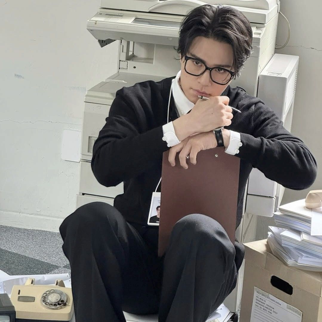 イ・ドンウクのビハインドカット