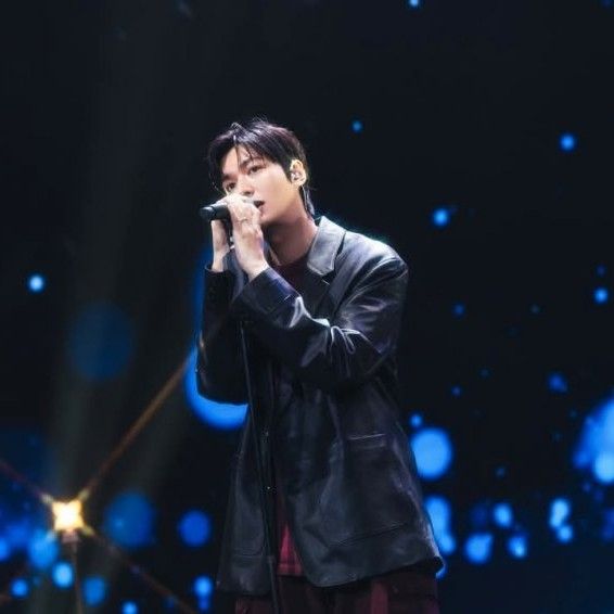 Latest photo of Lee Minho