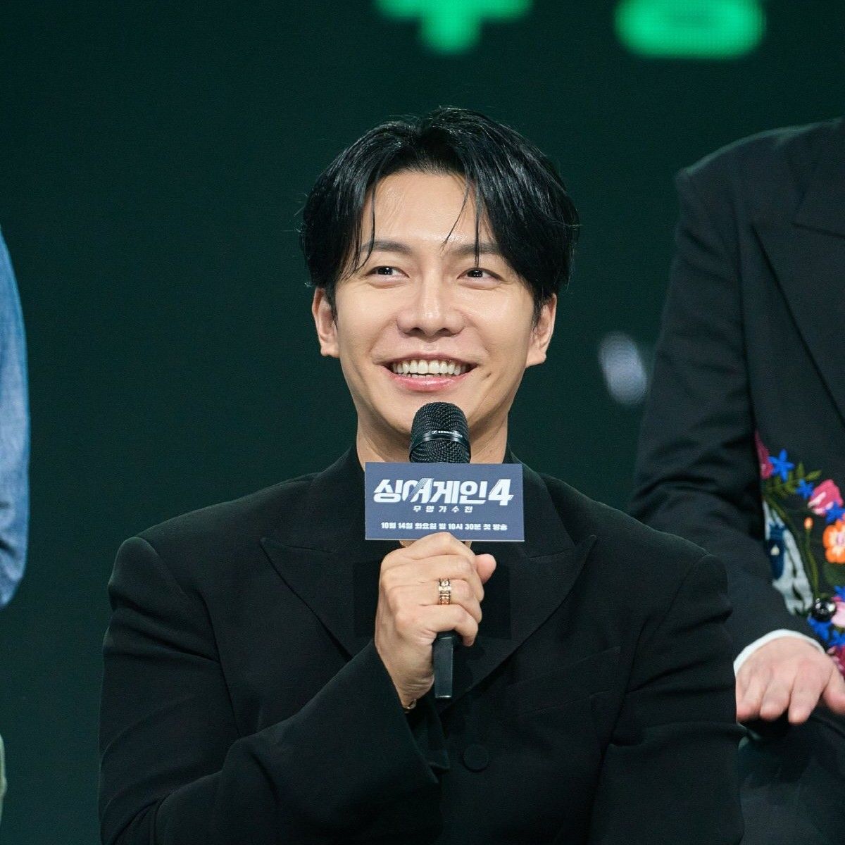 Latest photo of Lee Seunggi