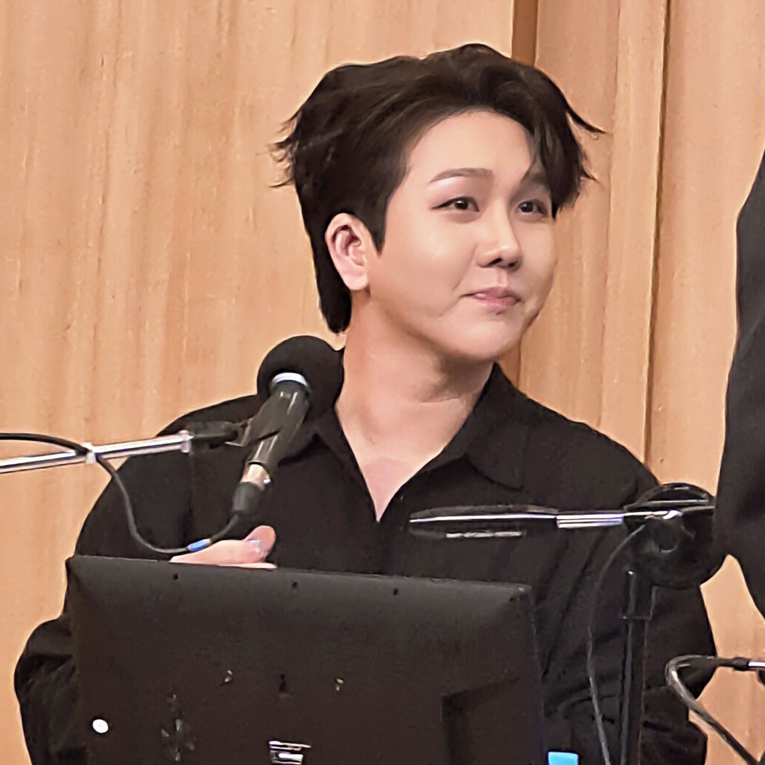A moment captured by a fan of Kim Soochan
