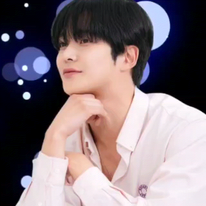 Foto kegiatan terbaru dari Rowoon