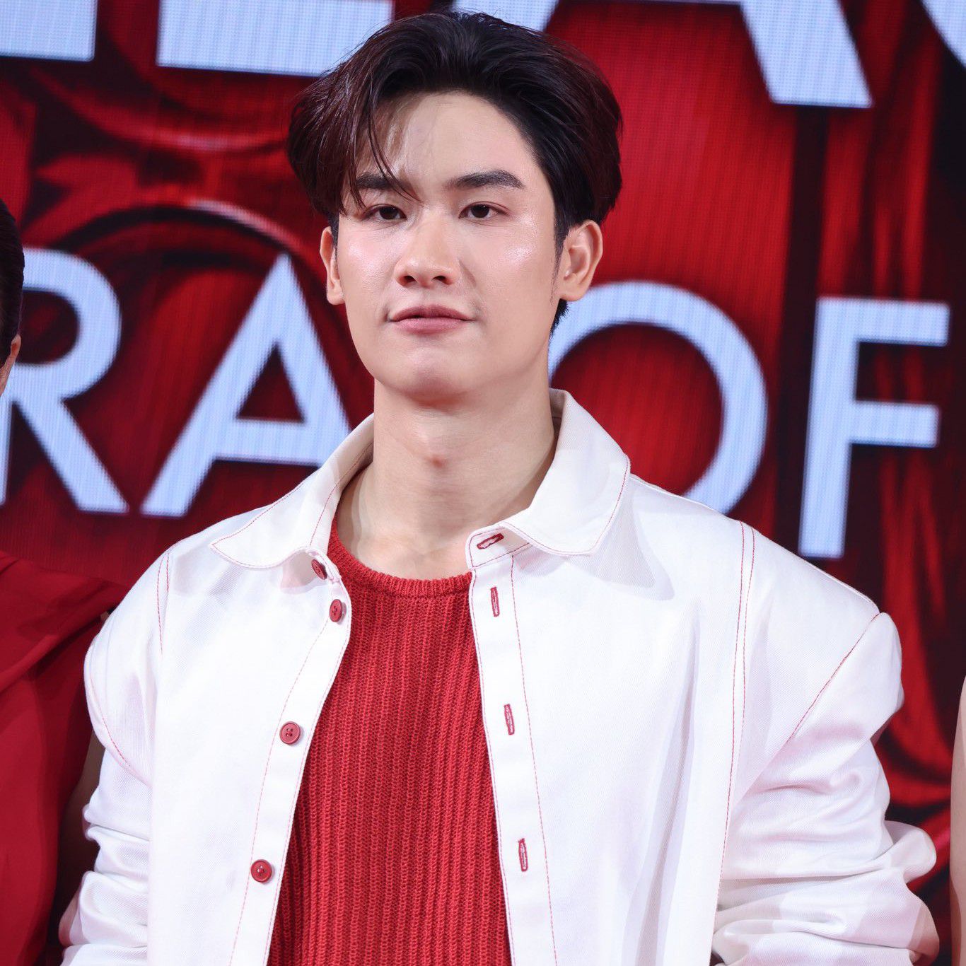 Behind-the-scenes cut of Tay Tawan Vihokratana