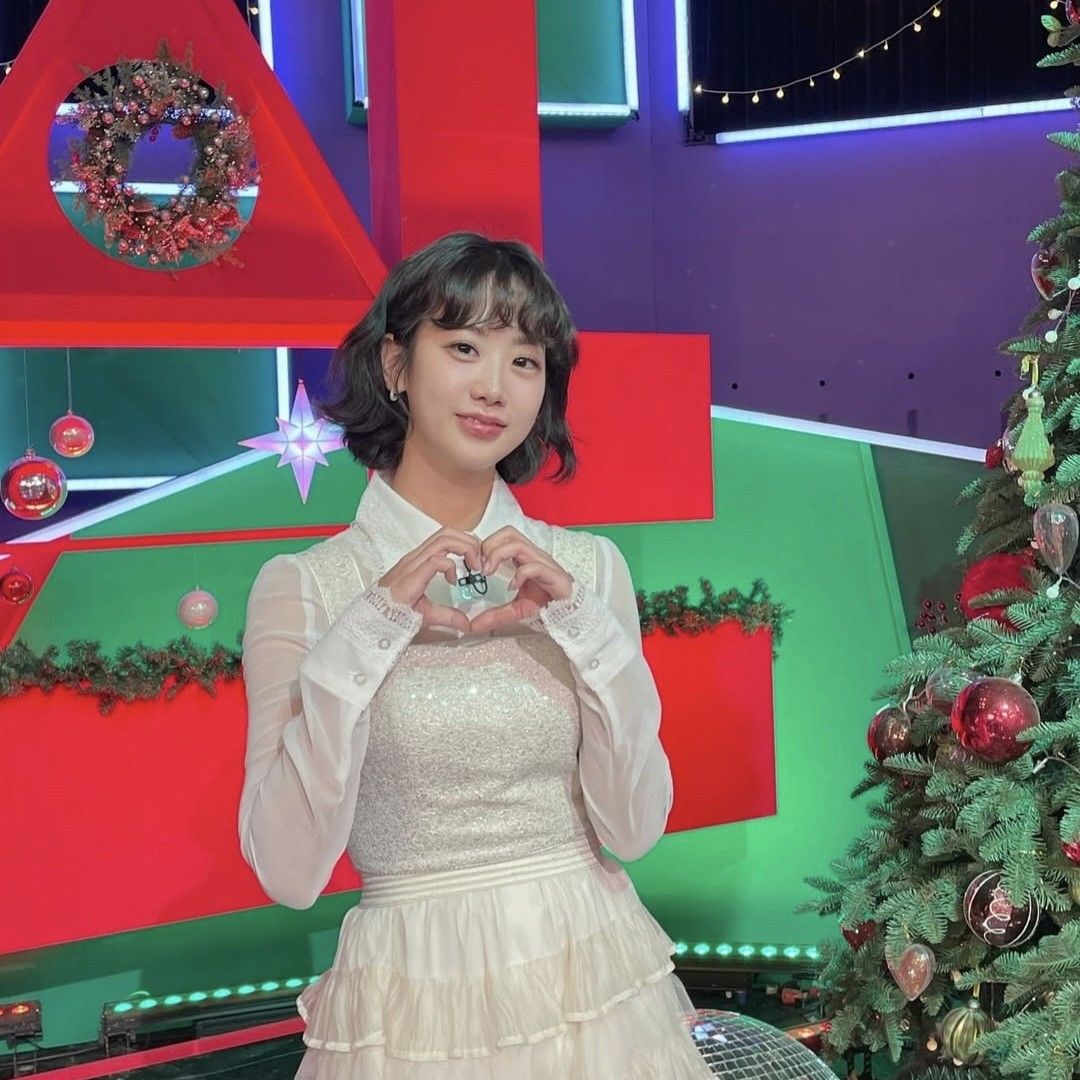 Recent activity shot of Kang Hyeyeon