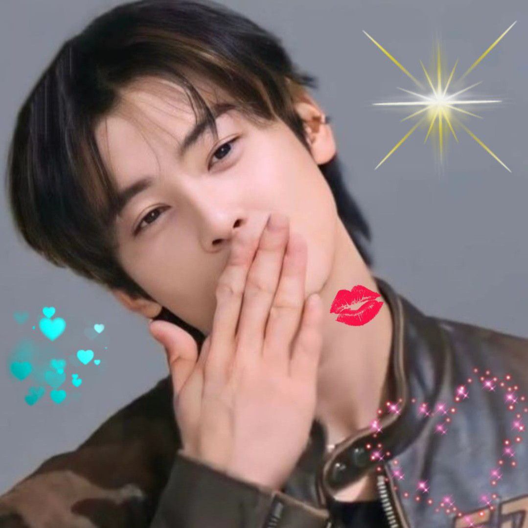 Behind-the-scenes cut of Cha Eunwoo