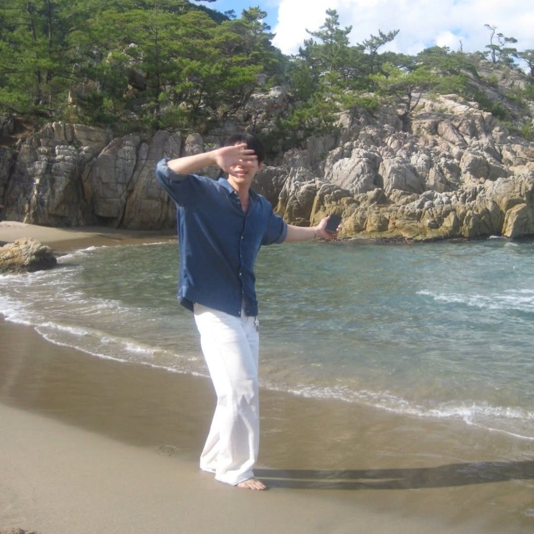 Foto kegiatan terbaru dari Lee Junho