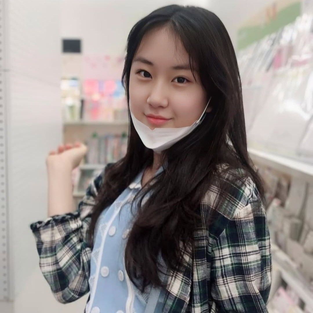 Latest photo of Jeon Yujin