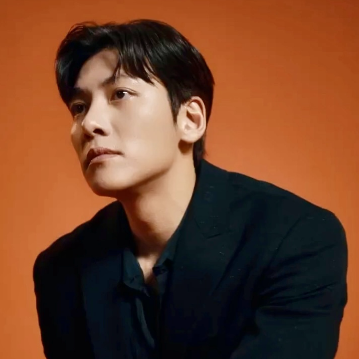 Recent activity shot of Ji Changwook