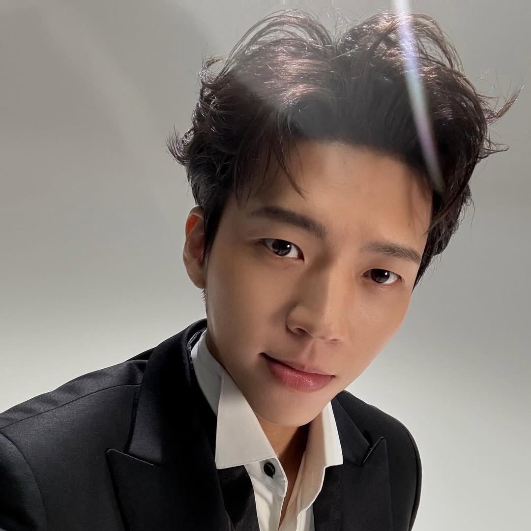 Behind-the-scenes cut of Nam Woohyun