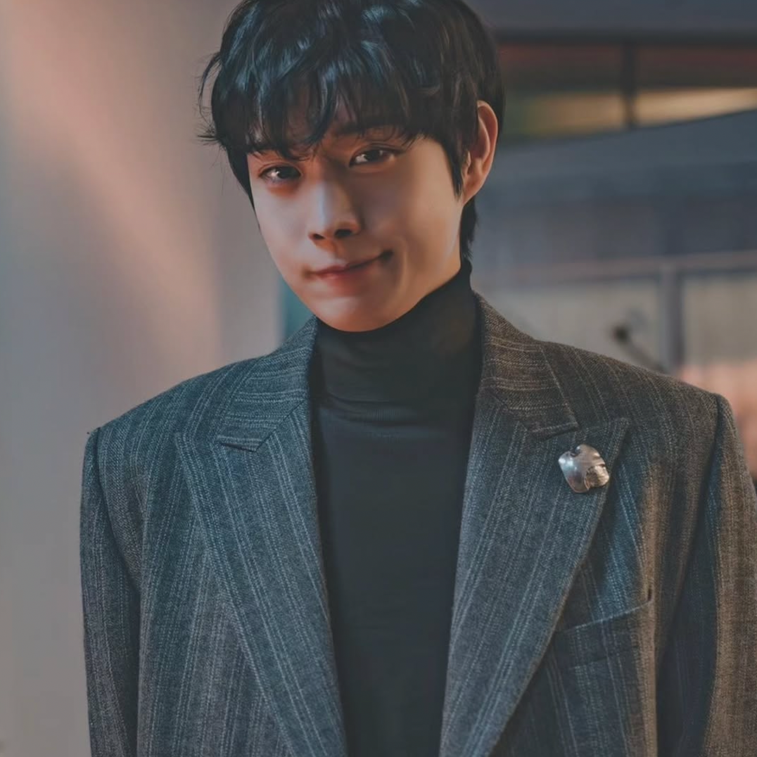 Latest photo of Kim Youngdae