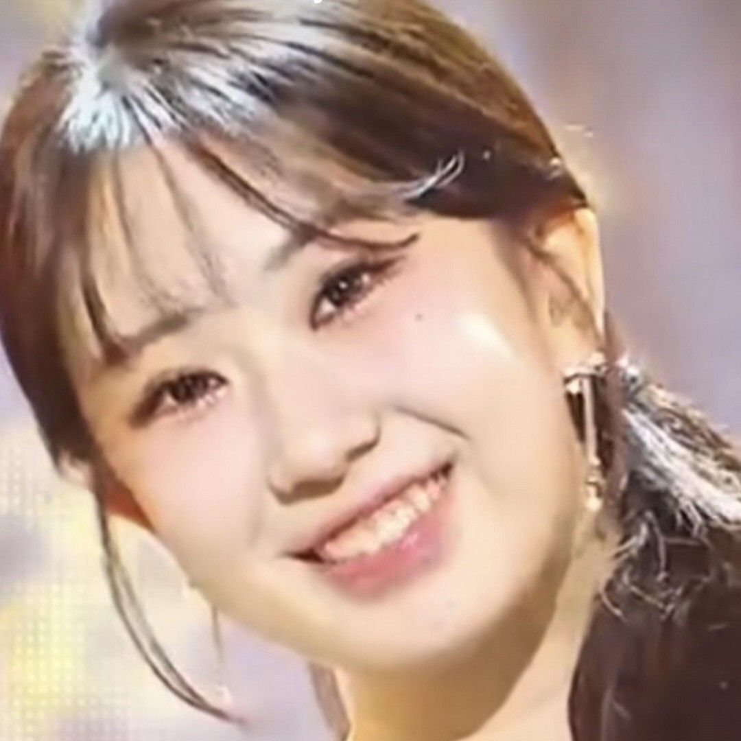 Foto terbaru dari Jeon Yujin