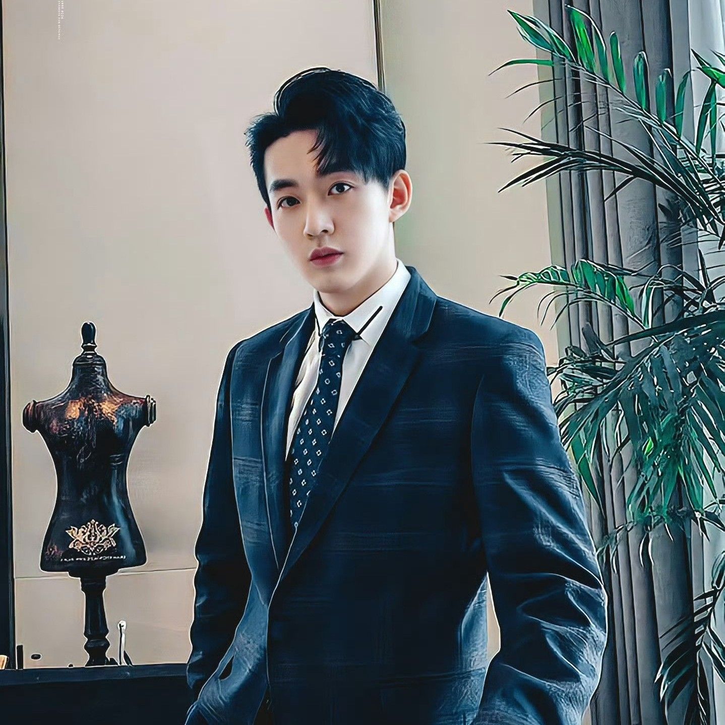 Behind-the-scenes cut of Deng Wei