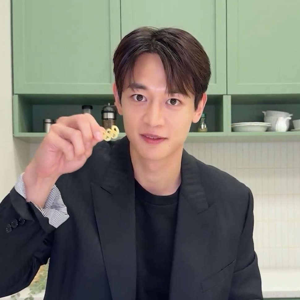 최민호 최근 활동샷