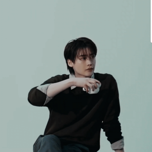 Behind-the-scenes cut of Lee Jongsuk