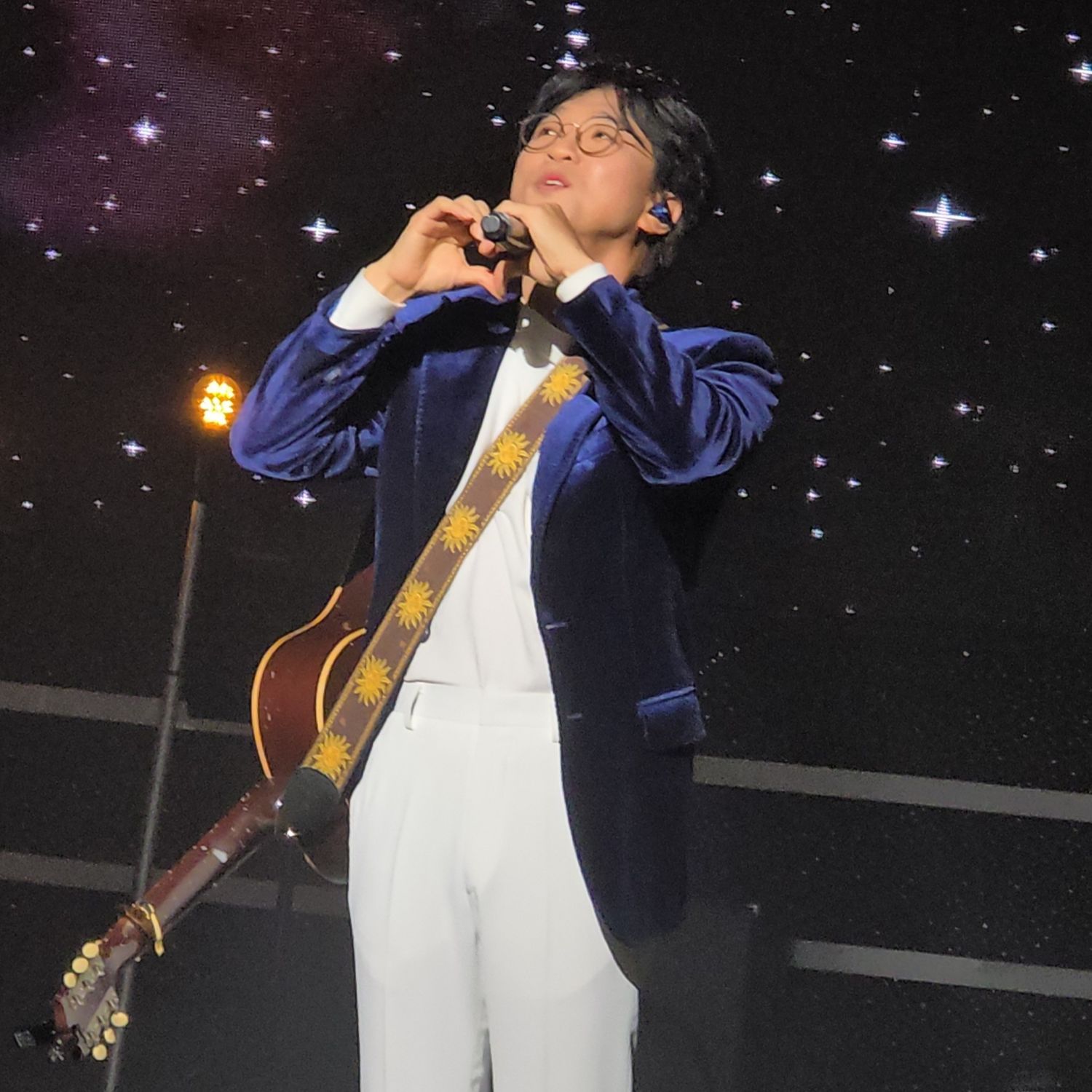 Behind-the-scenes cut of Bak Changgeun