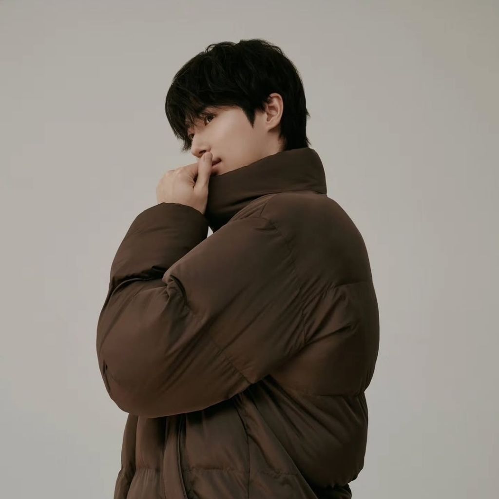 Recent activity shot of Byeon Wooseok