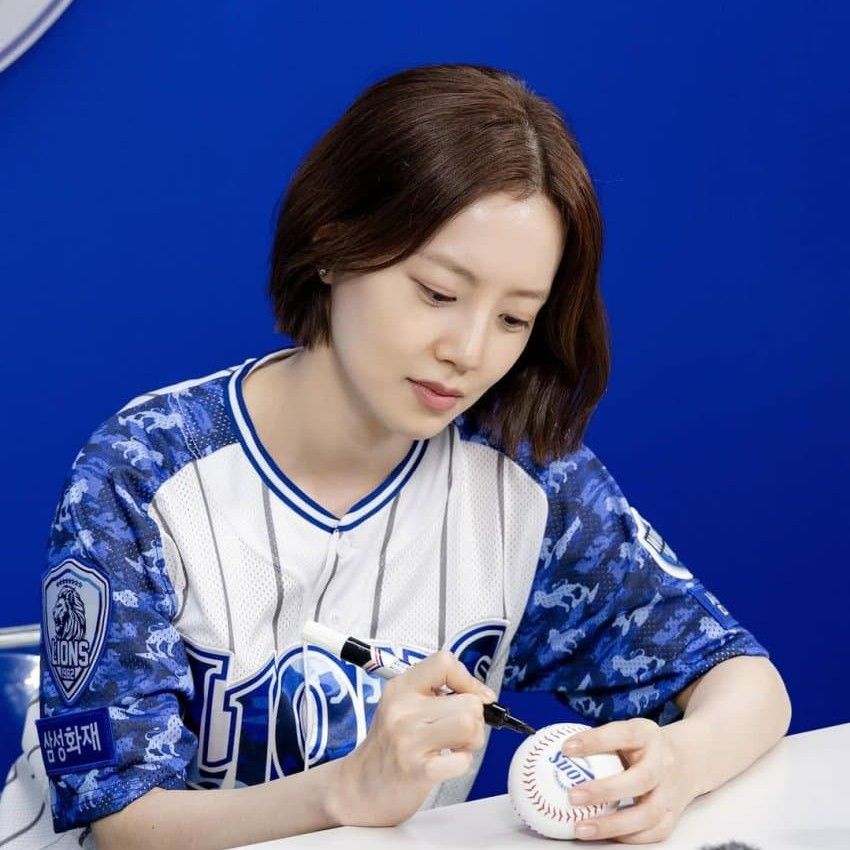 Latest photo of Moon Chaewon