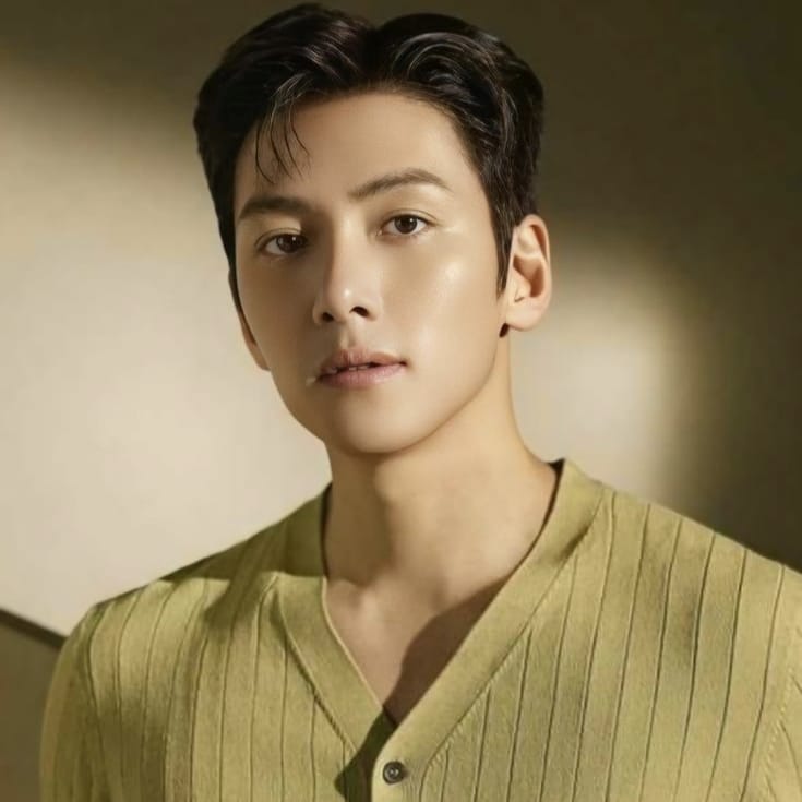 Latest photo of Ji Changwook