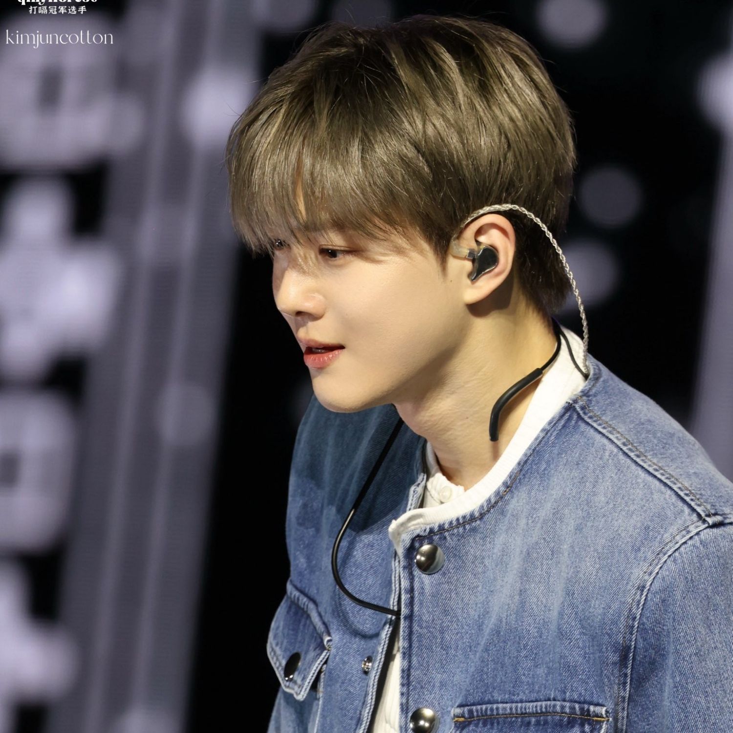 粉絲拍下的Suho瞬間